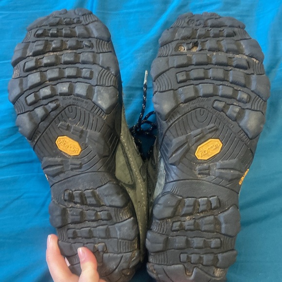 Patagonia drifter hiking shoes - Picture 3 of 4